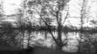 La Seine vue du train La Seine vue du train